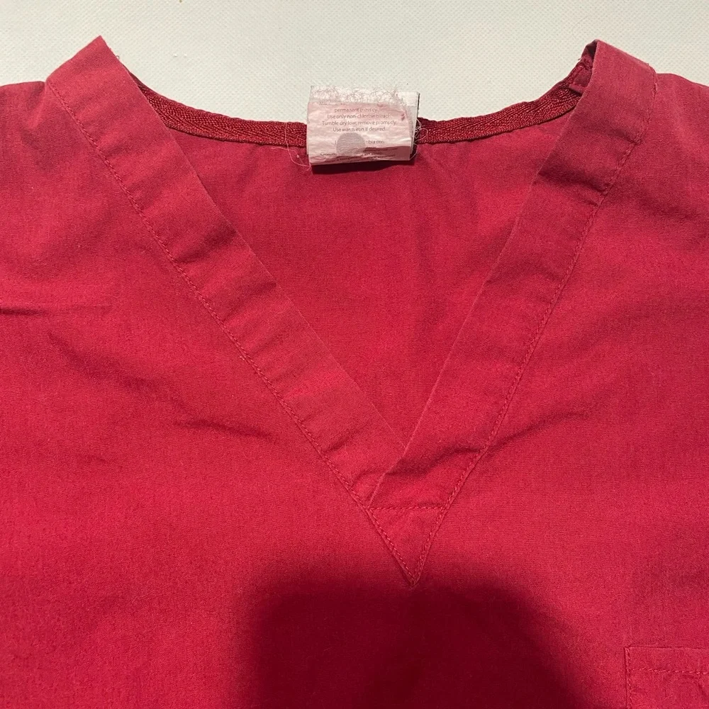 GOOD Size M Unisex Burcs Doctor / Nurse Scrub Short Sleeve Shirt Top OU Sooners